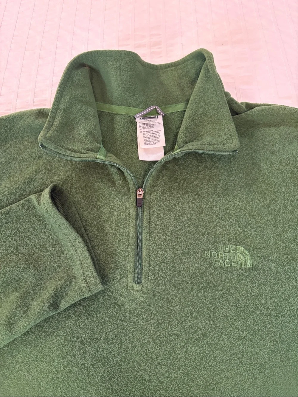 The North Face Men's Forest Green Half-Zip Fleece Pullover